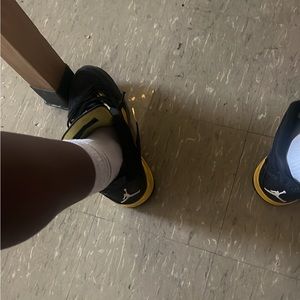 Meet your Posher, Ashton